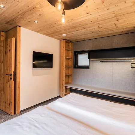 S'hoamatl Dorfkrug Hotel apartamentowy